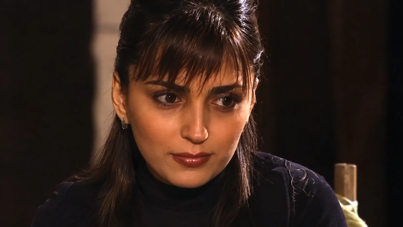 Qismətin “Bakinskiy roman” (“Бакинский роман”) mahnısının klipindəki qız, 2004