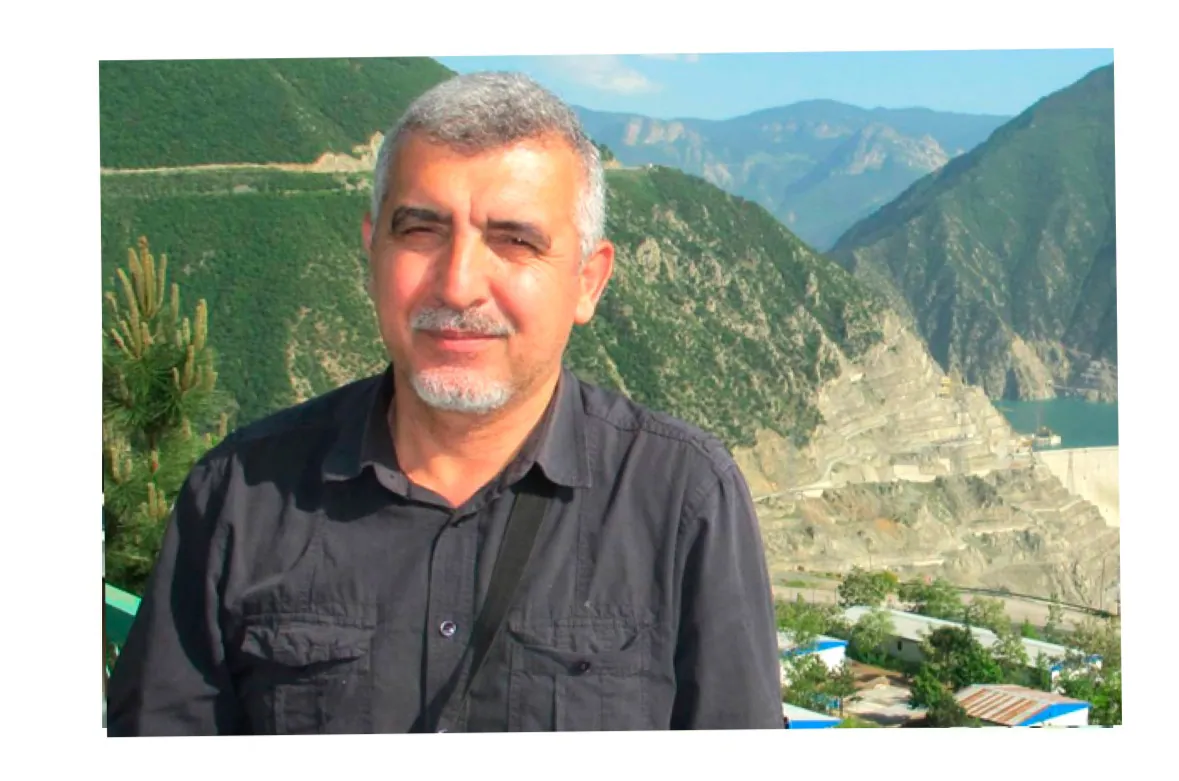 "Ölümü maraq edən körpə uşaqlar kimi.. " - Rasim Qaracanın şeirləri